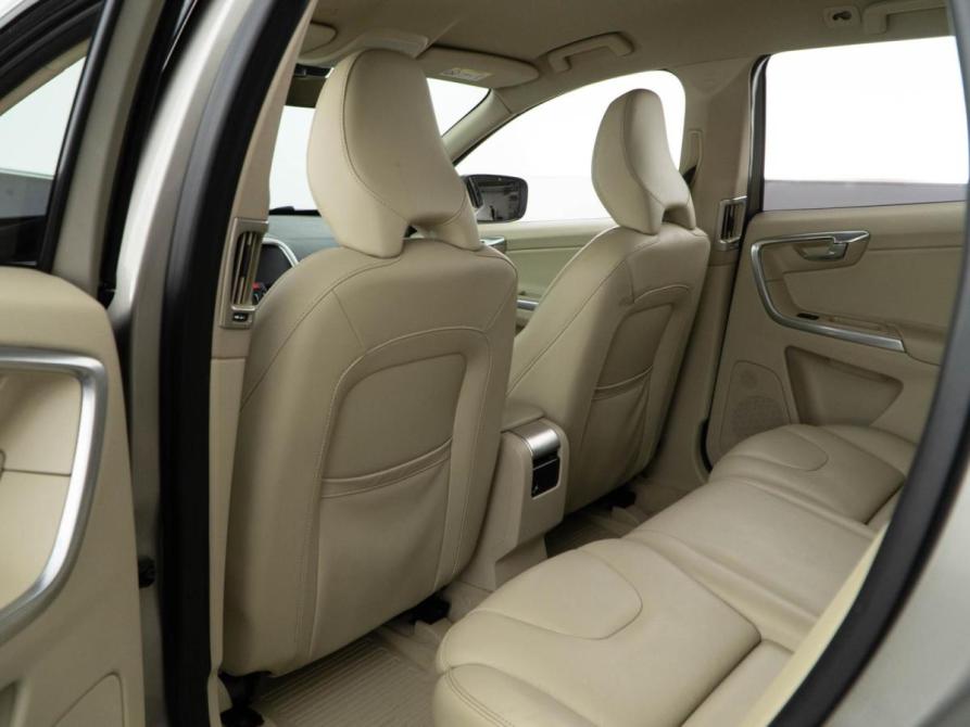Volvo XC60 I Рестайлинг Москва  - изображение 11