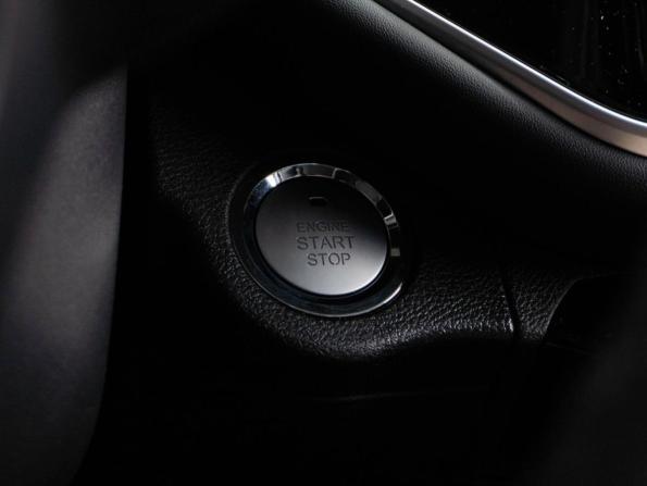 Omoda S5 с пробегом 2023 года, цена 1 350 000 рублей, 41036 км, седан, Автокод Объявления