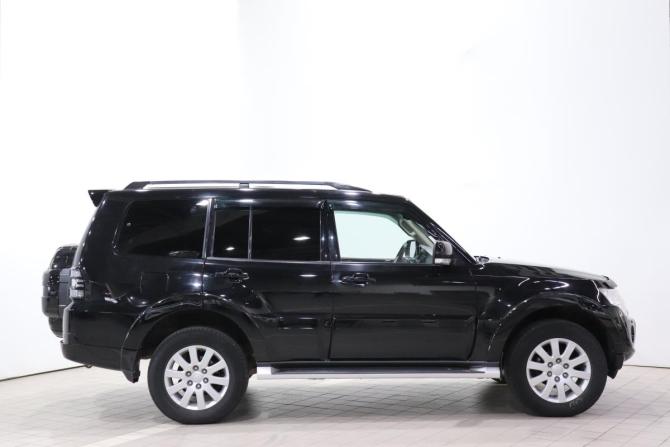 Mitsubishi Pajero IV Рестайлинг 1 с пробегом 2013 года, цена 1 850 000 рублей, 202592 км, внедорожник, Автокод Объявления
