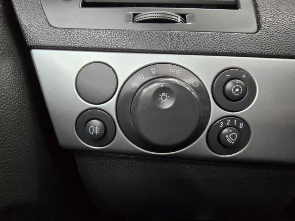 Opel Astra H Рестайлинг с пробегом 2013 года, цена 849 000 рублей, 132635 км, седан, Автокод Объявления