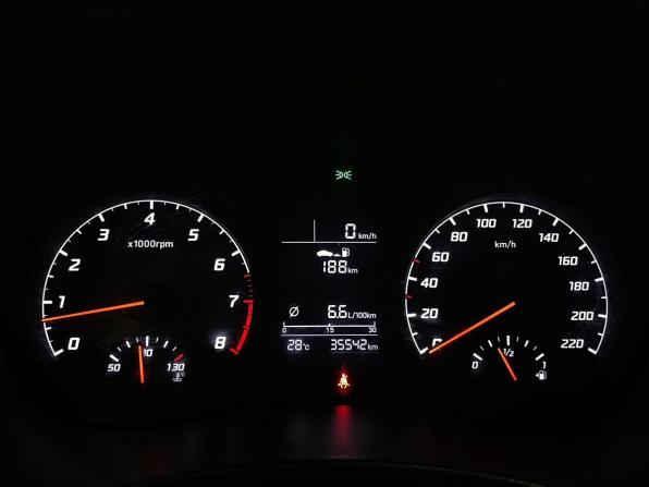 Hyundai Solaris II Рестайлинг с пробегом 2021 года, цена 1 780 000 рублей, 35542 км, седан, Автокод Объявления