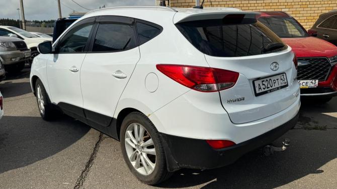 Hyundai ix35 I с пробегом 2011 года, цена 930 000 рублей, 247315 км, внедорожник, Автокод Объявления