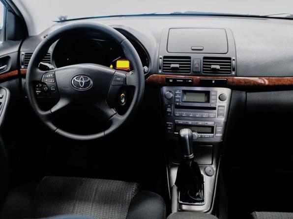 Toyota Avensis II Рестайлинг с пробегом 2007 года, цена 860 000 рублей, 236718 км, седан, Автокод Объявления