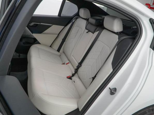 BMW 5 серии VIII (G60/G61/G68) с пробегом 2024 года, цена 6 698 888 рублей, 51596 км, седан, Автокод Объявления