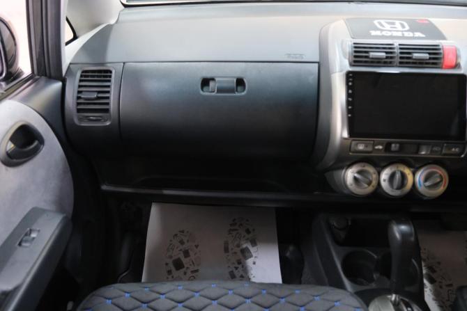 Honda Fit I с пробегом 2006 года, цена 629 000 рублей, 318000 км, хэтчбек, Автокод Объявления