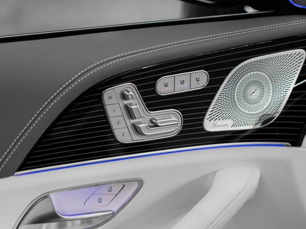 Mercedes-Benz Maybach GLS I Рестайлинг с пробегом 2024 года, цена 23 685 000 рублей, 16769 км, внедорожник, Автокод Объявления