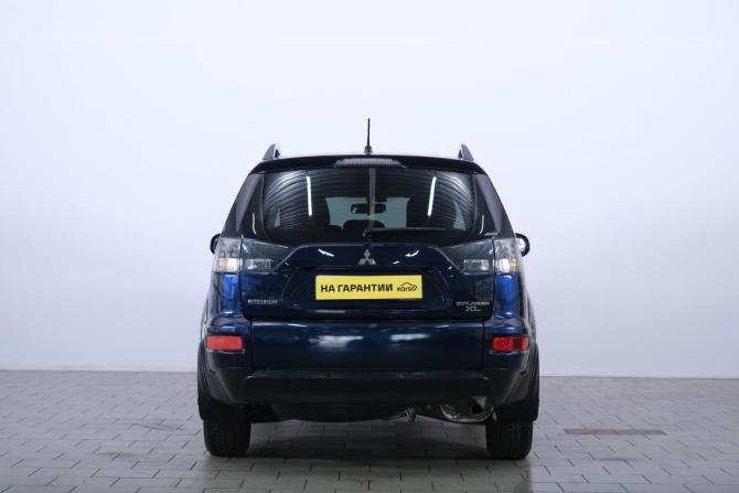 Mitsubishi Outlander II Рестайлинг с пробегом 2011 года, цена 1 359 000 рублей, 200000 км, внедорожник, Автокод Объявления