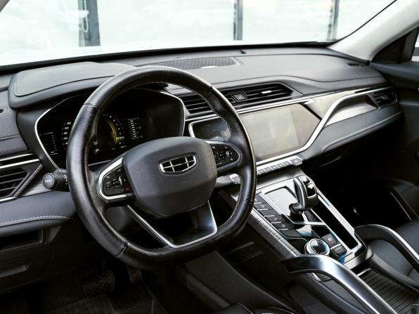 Geely Atlas Pro с пробегом 2022 года, цена 2 080 000 рублей, 59145 км, внедорожник, Автокод Объявления