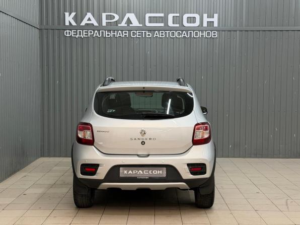 Renault Sandero II с пробегом 2016 года, цена 869 000 рублей, 146123 км, хэтчбек, Автокод Объявления