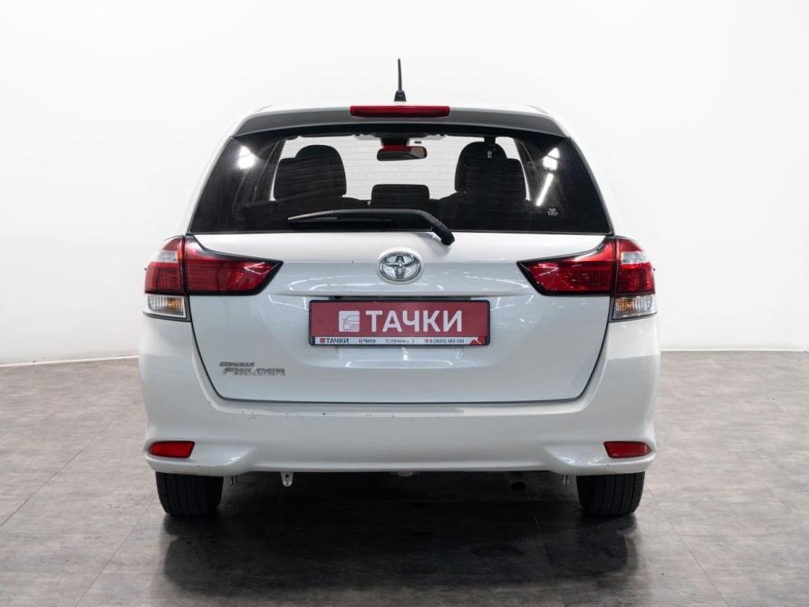 Toyota Corolla XI (E160 E170 E180) Рестайлинг 1 Чита  - изображение 4
