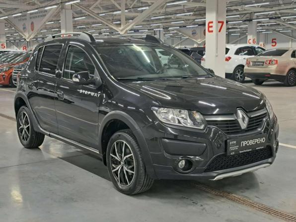 Renault Sandero II с пробегом 2017 года, цена 1 100 000 рублей, 134961 км, хэтчбек, Автокод Объявления