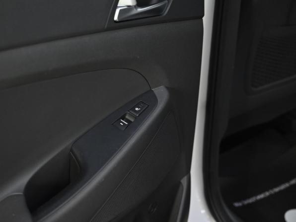 Hyundai Tucson III Рестайлинг с пробегом 2018 года, цена 2 149 000 рублей, 137000 км, внедорожник, Автокод Объявления