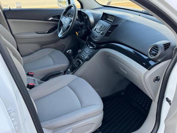 Chevrolet Orlando I с пробегом 2012 года, цена 1 050 000 рублей, 213406 км, минивэн, Автокод Объявления