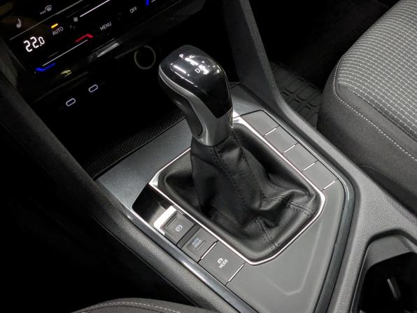 Volkswagen Tiguan II с пробегом 2021 года, цена 2 205 000 рублей, 145075 км, внедорожник, Автокод Объявления