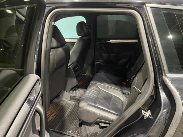 Volkswagen Touareg II Рестайлинг с пробегом 2015 года, цена 2 490 000 рублей, 166249 км, внедорожник, Автокод Объявления