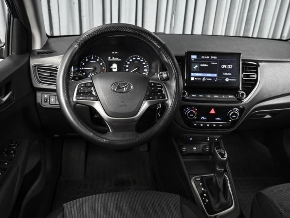 Hyundai Solaris II Рестайлинг с пробегом 2021 года, цена 1 799 000 рублей, 81238 км, седан, Автокод Объявления