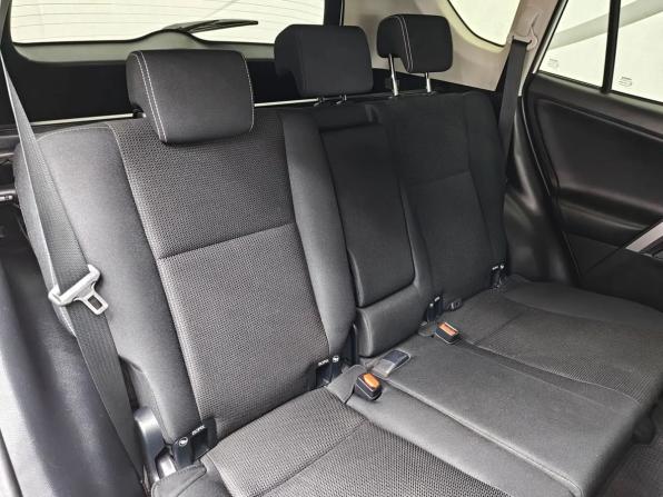 Toyota RAV4 IV (XA40) Рестайлинг с пробегом 2018 года, цена 2 549 000 рублей, 137000 км, внедорожник, Автокод Объявления