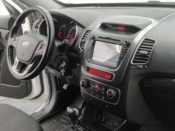 Kia Sorento II Рестайлинг с пробегом 2018 года, цена 2 440 000 рублей, 63584 км, внедорожник, Автокод Объявления