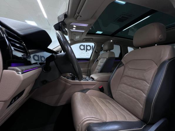 Volkswagen Touareg III с пробегом 2020 года, цена 4 500 000 рублей, 128256 км, внедорожник, Автокод Объявления