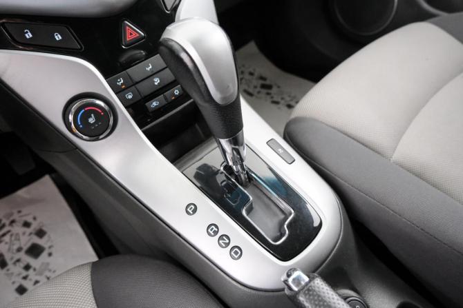 Chevrolet Cruze I с пробегом 2010 года, цена 649 000 рублей, 104530 км, седан, Автокод Объявления