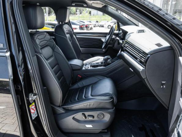 Volkswagen Touareg III с пробегом 2019 года, цена 4 165 000 рублей, 240329 км, внедорожник, Автокод Объявления