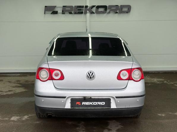 Volkswagen Passat B6 с пробегом 2008 года, цена 839 000 рублей, 176636 км, седан, Автокод Объявления