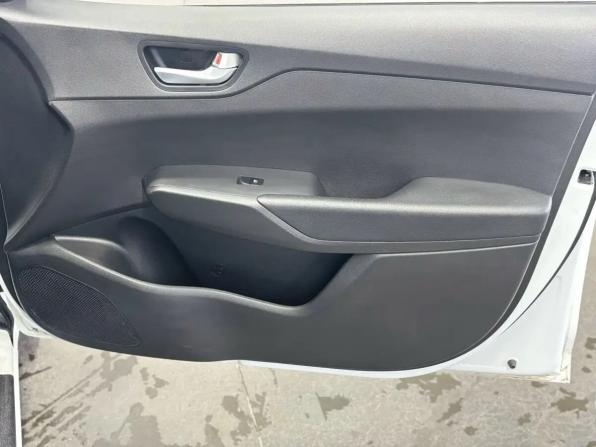 Hyundai Solaris II Рестайлинг с пробегом 2020 года, цена 1 699 000 рублей, 54500 км, седан, Автокод Объявления
