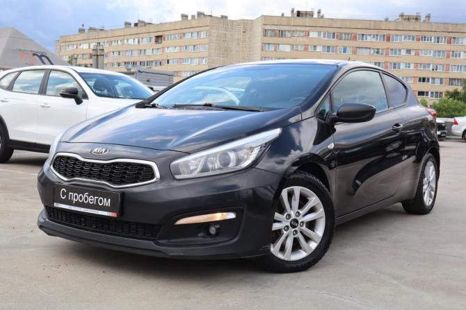 Kia Ceed II Рестайлинг с пробегом 2016 года, цена 939 000 рублей, 211000 км, хэтчбек, Автокод Объявления