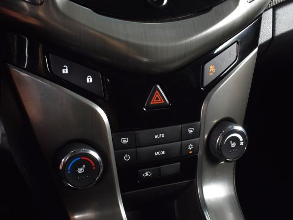 Chevrolet Cruze I Рестайлинг с пробегом 2013 года, цена 895 995 рублей, 179704 км, седан, Автокод Объявления