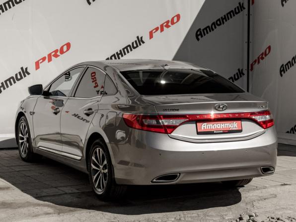 Hyundai Grandeur V с пробегом 2012 года, цена 1 315 000 рублей, 176948 км, седан, Автокод Объявления