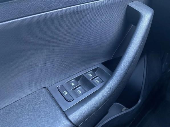 Volkswagen Polo VI с пробегом 2022 года, цена 1 729 000 рублей, 54057 км, лифтбек, Автокод Объявления