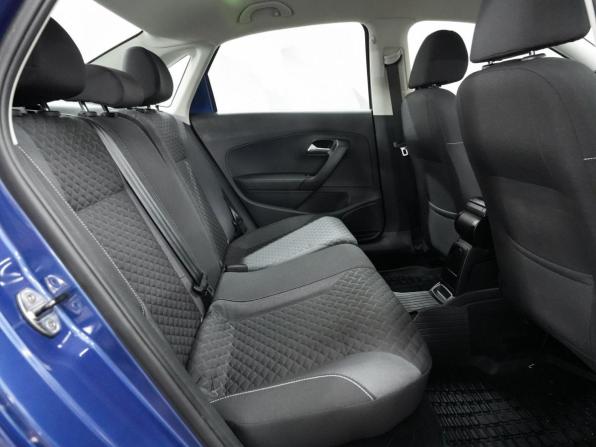 Volkswagen Polo V Рестайлинг с пробегом 2018 года, цена 1 444 000 рублей, 73000 км, седан, Автокод Объявления