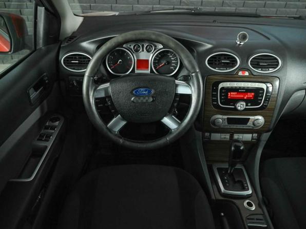 Ford Focus II Рестайлинг с пробегом 2008 года, цена 330 000 рублей, 330598 км, седан, Автокод Объявления