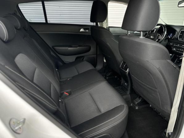 Kia Sportage IV Рестайлинг с пробегом 2021 года, цена 2 349 000 рублей, 112694 км, внедорожник, Автокод Объявления