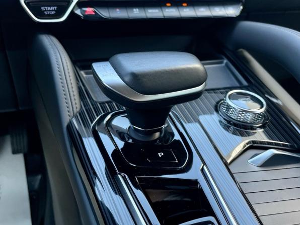Geely Monjaro I с пробегом 2024 года, цена 2 780 000 рублей, 93000 км, внедорожник, Автокод Объявления