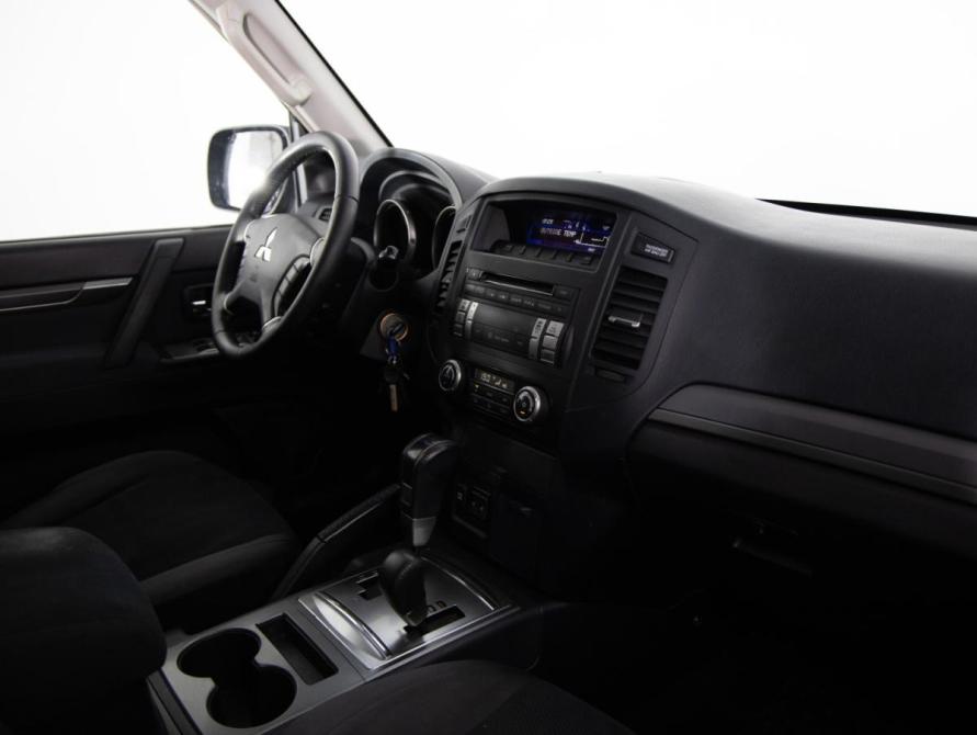 Mitsubishi Pajero IV Санкт-Петербург  - изображение 12