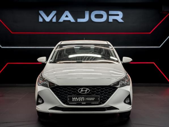 Hyundai Solaris II Рестайлинг с пробегом 2022 года, цена 1 725 000 рублей, 57569 км, седан, Автокод Объявления