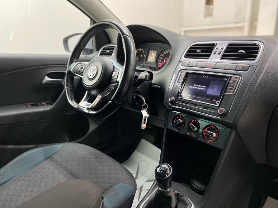 Volkswagen Polo V Рестайлинг Энгельс  - изображение 34