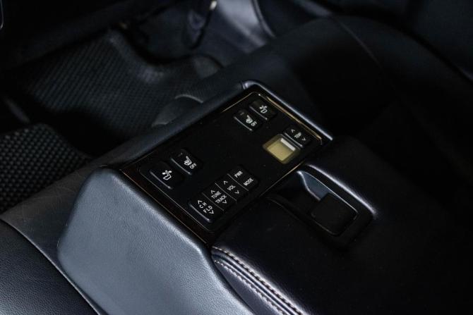 Toyota Camry VII (XV50) Рестайлинг с пробегом 2015 года, цена 1 768 000 рублей, 155604 км, седан, Автокод Объявления