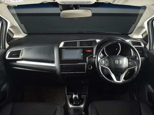 Honda Fit III с пробегом 2016 года, цена 1 099 995 рублей, 84118 км, хэтчбек, Автокод Объявления