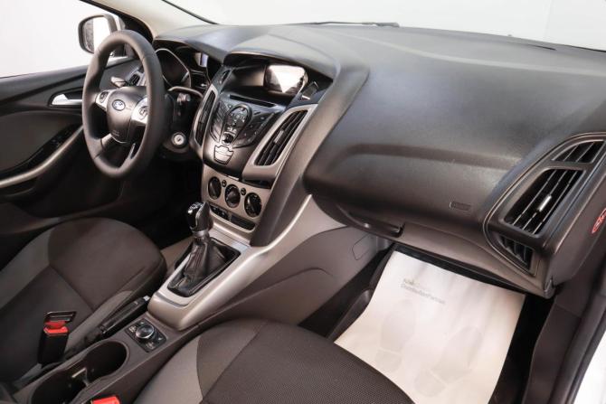 Ford Focus III с пробегом 2013 года, цена 699 000 рублей, 239725 км, универсал, Автокод Объявления