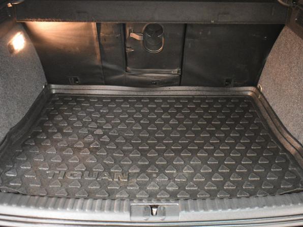 Volkswagen Tiguan I Рестайлинг с пробегом 2014 года, цена 1 639 000 рублей, 95239 км, внедорожник, Автокод Объявления