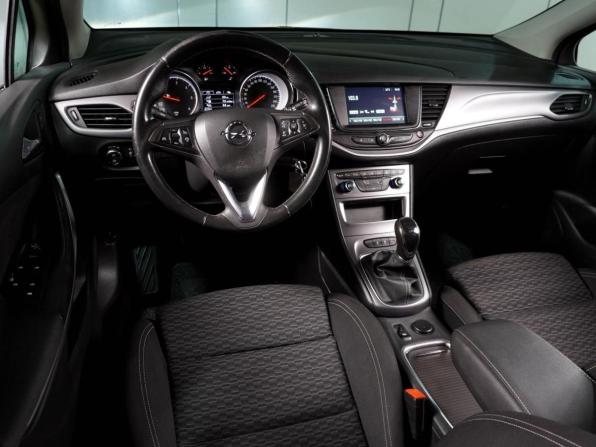 Opel Astra K с пробегом 2019 года, цена 1 099 000 рублей, 196714 км, универсал, Автокод Объявления