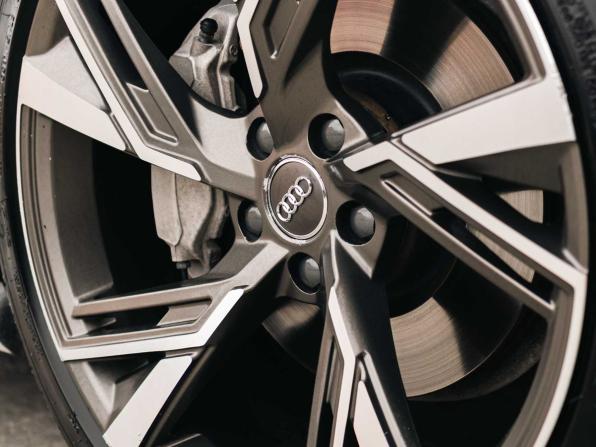 Audi A6 V (C8) с пробегом 2020 года, цена 4 500 000 рублей, 106785 км, седан, Автокод Объявления