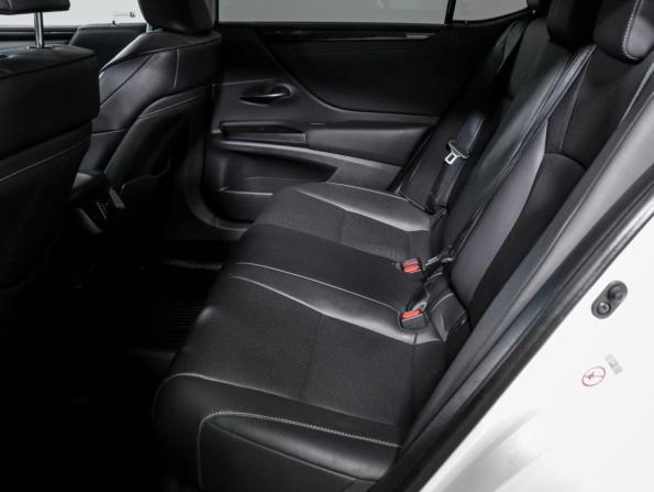 Lexus ES VII с пробегом 2019 года, цена 3 100 000 рублей, 154419 км, седан, Автокод Объявления