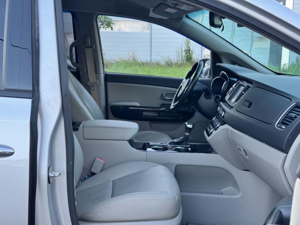 Kia Carnival III с пробегом 2019 года, цена 3 150 000 рублей, 54000 км, минивэн, Автокод Объявления