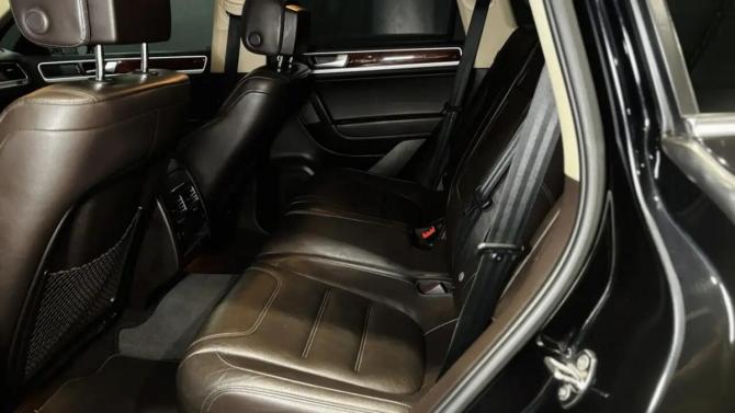 Volkswagen Touareg II с пробегом 2011 года, цена 1 990 000 рублей, 298796 км, внедорожник, Автокод Объявления