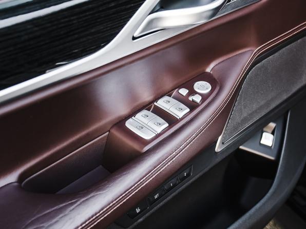 BMW 7 серии VI (G11/G12) Рестайлинг с пробегом 2019 года, цена 5 990 000 рублей, 98326 км, седан, Автокод Объявления