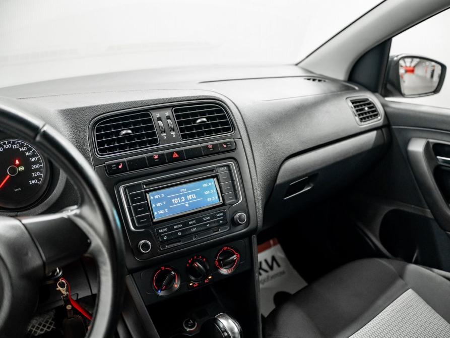 Volkswagen Polo V Красноярск  - изображение 12