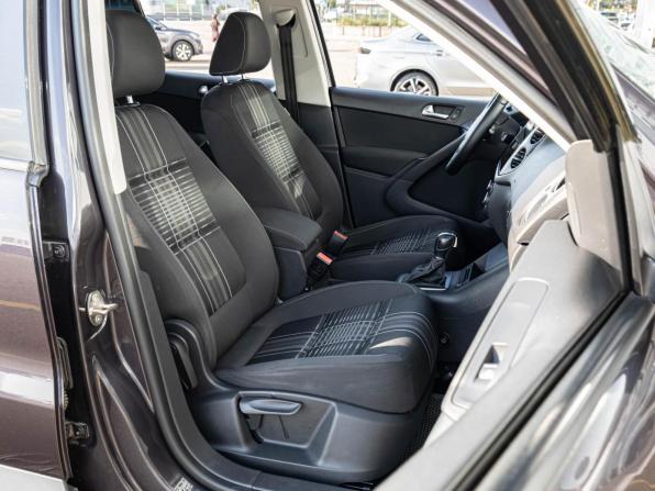 Volkswagen Tiguan I Рестайлинг с пробегом 2015 года, цена 1 260 000 рублей, 214377 км, внедорожник, Автокод Объявления